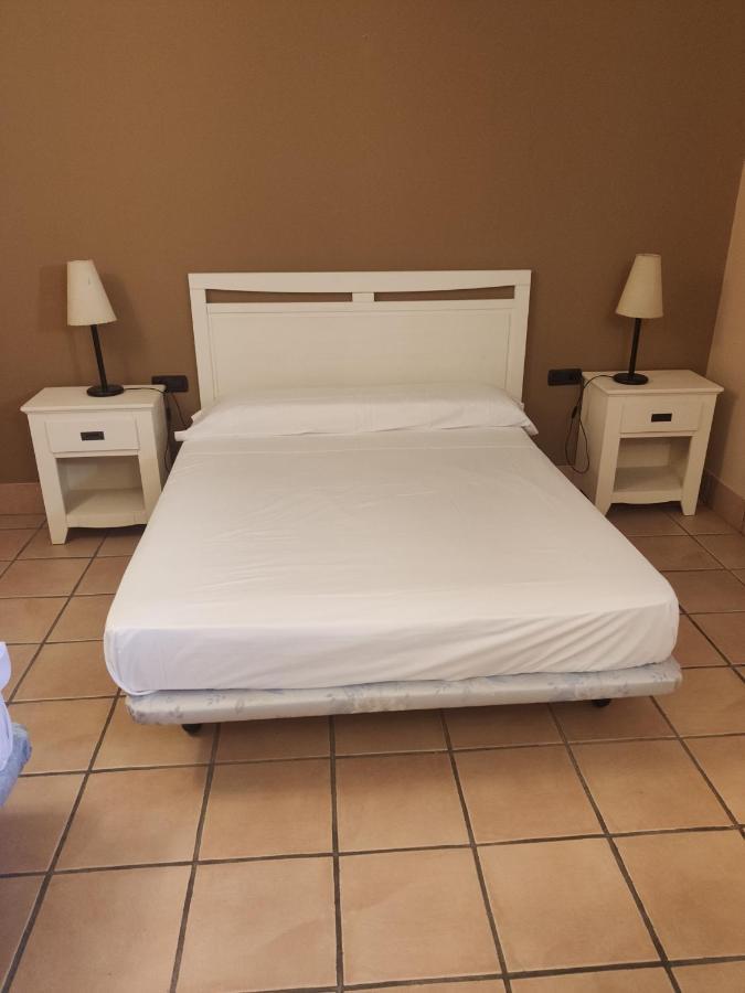 Hostal Tastavins Penarroya De Tastavins Екстер'єр фото