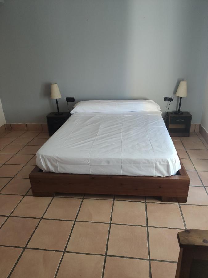 Hostal Tastavins Penarroya De Tastavins Екстер'єр фото